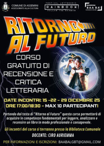 Locandina del Festival Letterario Rainbook 2025: evento “Incontro con l’autore” con Giovanni Follesa, presentazione del libro “Un Ferragosto”; a destra la foto dell’autore su fondo giallo, a sinistra la copertina del libro con illustrazione stradale colorata, dettagli di data (28 novembre), ora (17:30), luogo (Biblioteca Comunale, Via Cagliari 16, Assemini); in alto loghi di enti partner e organizzatori.